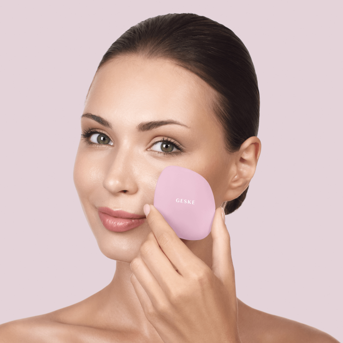 Щітка для обличчя GESKE Facial Brush 4в1 pink