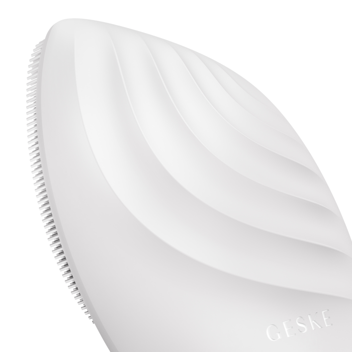 Електронна ультразвукова щітка для обличчя GESKE Sonic Facial Brush 5в1 white