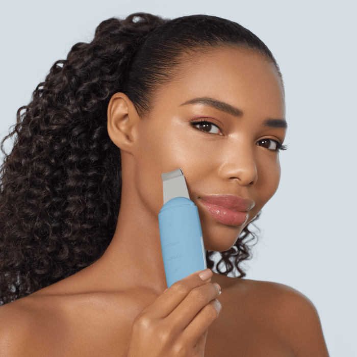 Мікрострумовий скрабер для шкіри та усунення чорних точок GESKE MicroCurrent Skin Scrubber&Blackhead Remover 9в1 aquamarine