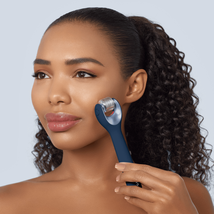 Електронний ролер для обличчя з мікроголками GESKE MicroNeedle Face Roller 9в1 midnight