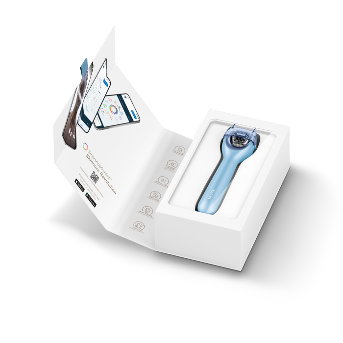 Електронний ролер для обличчя з мікроголками GESKE MicroNeedle Face Roller 9в1 aquamarine