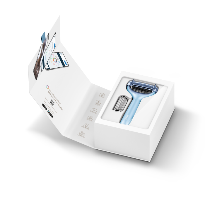 Електронний ролер для обличчя та тіла з мікроголками GESKE MicroNeedle Face&Body Roller 8в1 aquamarine