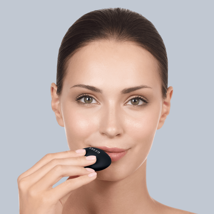 Пристрій для збільшення обʼєму губ GESKE Lip Volumizer&Booster 4в1 Small black