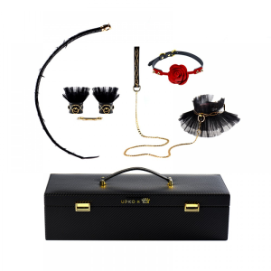 Королівський набір з італійської шкіри UPKO у валізі Luxurious & Romantic Kit, 5 предметів