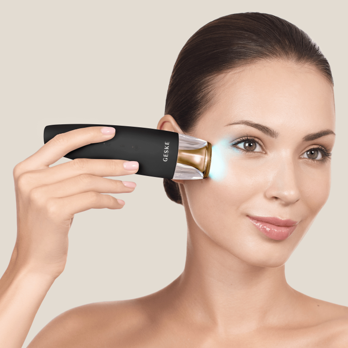 Антивозрастной LED-излучатель для восстановления кожи лица GESKE Anti-Aging Skin Renewer 9в1 gray