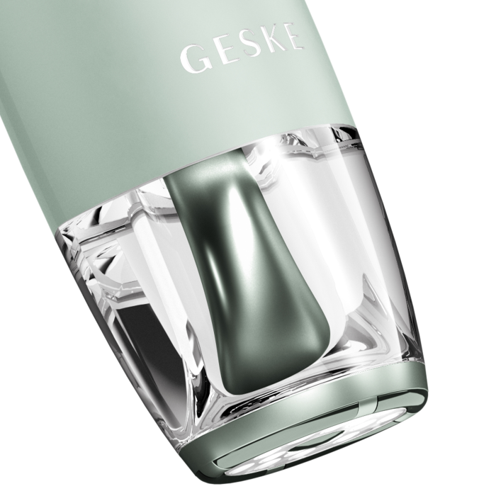 Антивозрастной LED-излучатель для восстановления кожи лица GESKE Anti-Aging Skin Renewer 9в1 green