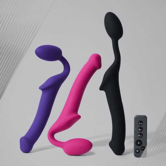 Безремінний страпон з вібрацією Strap-On-Me Vibrating Fuchsia M, діаметр 3,8 см, пульт ДК, регульований