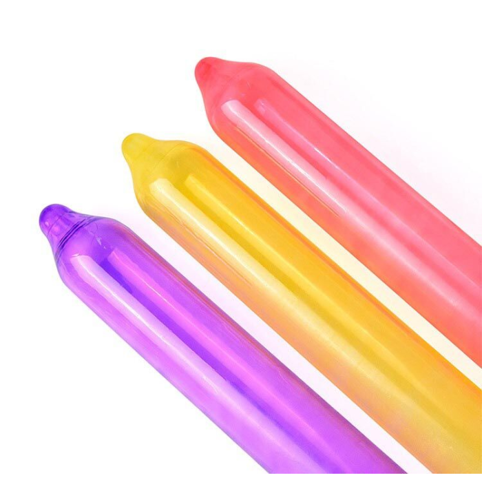 Презервативи Holographic Recare Fruit Flavour Condoms 12 шт, аромати: м'ята, банан, полуниця